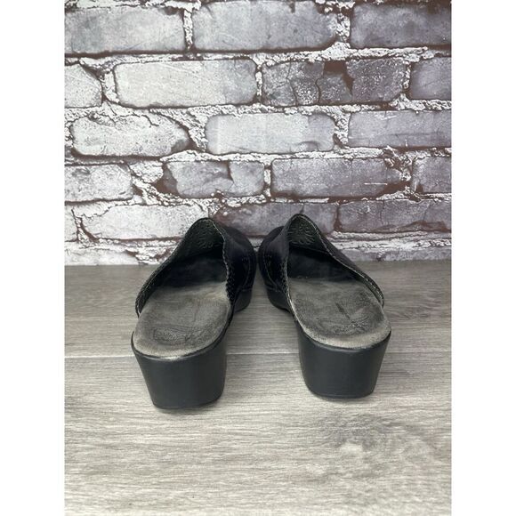 Dansko Shyanne Black Leather Floral Cut Mules Clogs Shoes Women Sz 40EU/9.5M US - Picture 5 of 16